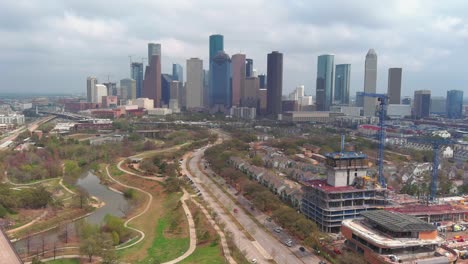 Vista-Aérea-Del-Paisaje-Urbano-De-Houston-Y-Sus-Alrededores