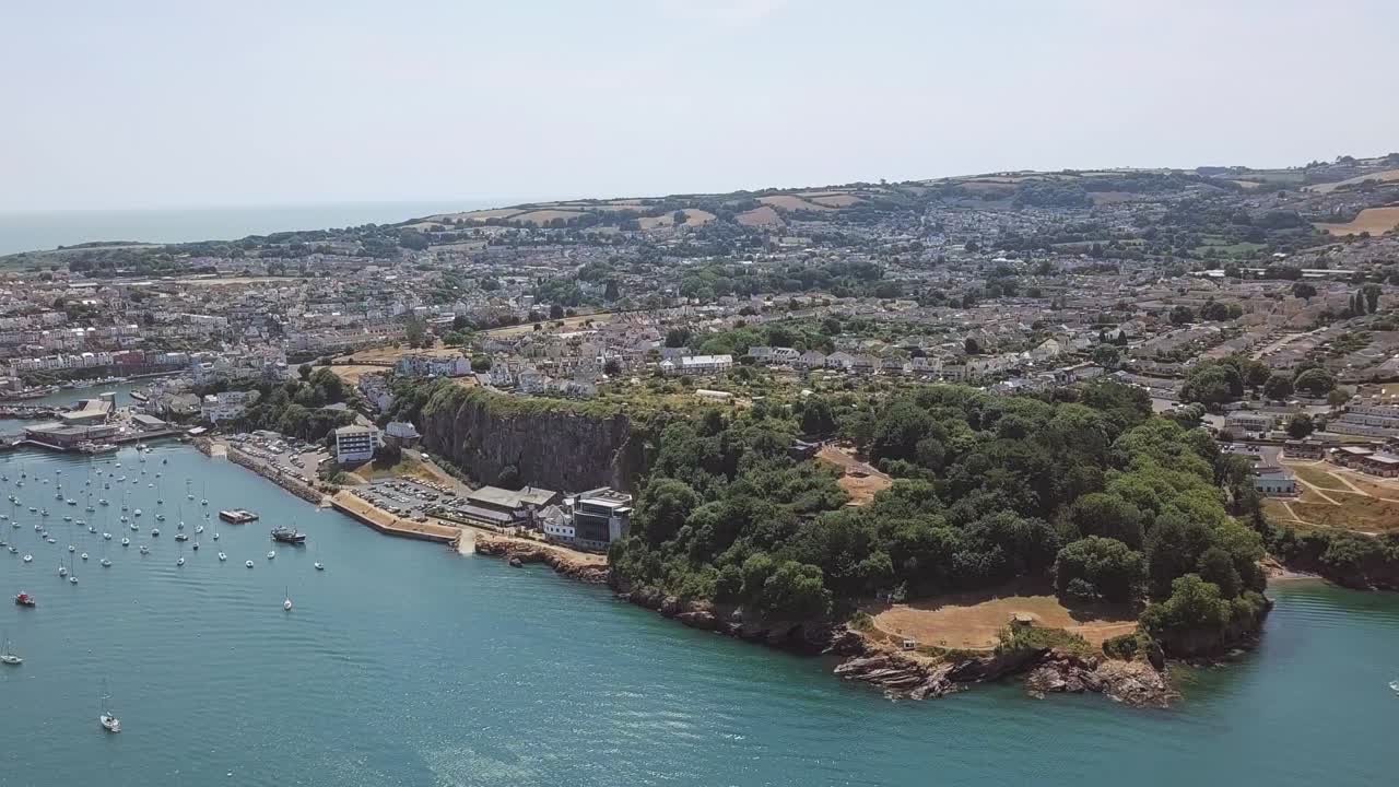 해안 도시 공중 사진