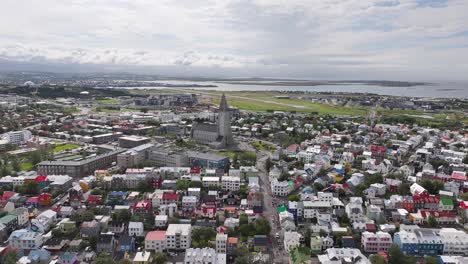 vista aérea del centro de la ciudad de reykjavik, islandia