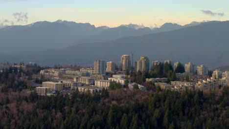 Educational-Establishment-Of-SFU-With-Luscious-Plantation-Of-Burnaby-Mountain-In-BC,-Canada