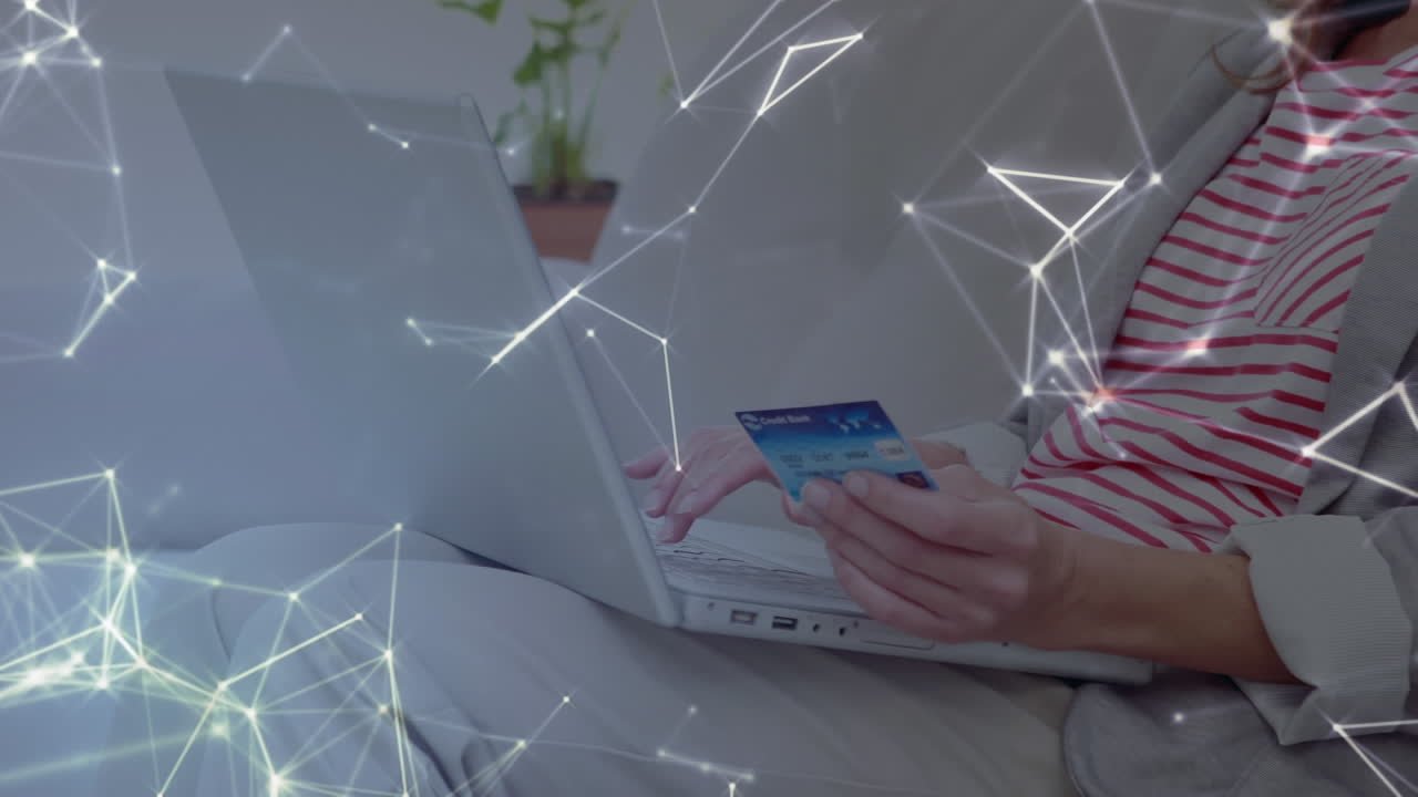 анимация нескольких форм, сделанных из соединений, плавающих над кавказской женщиной