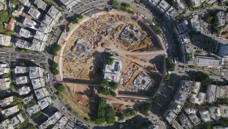 drop down rotation over a big city square project under construction