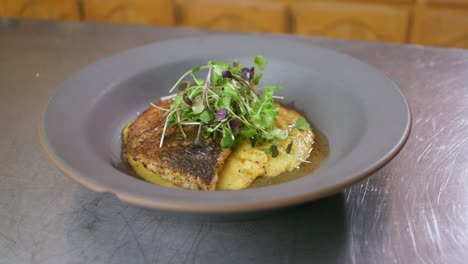 Panning-Chef-Seafood-Fish-Plate