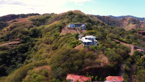 Three-luxurious-villas-on-top-hill-of-Costa-Rica's-nature-from-above