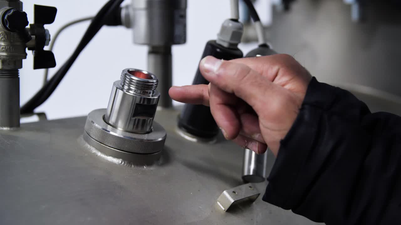 안전 조치를 가진 산업 기계