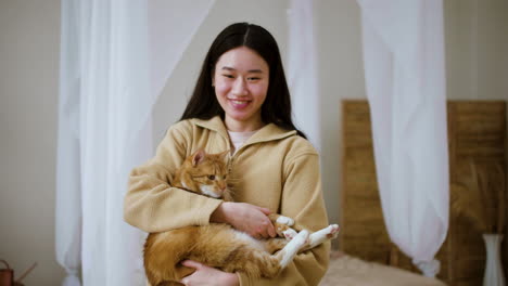 고양이와 여자