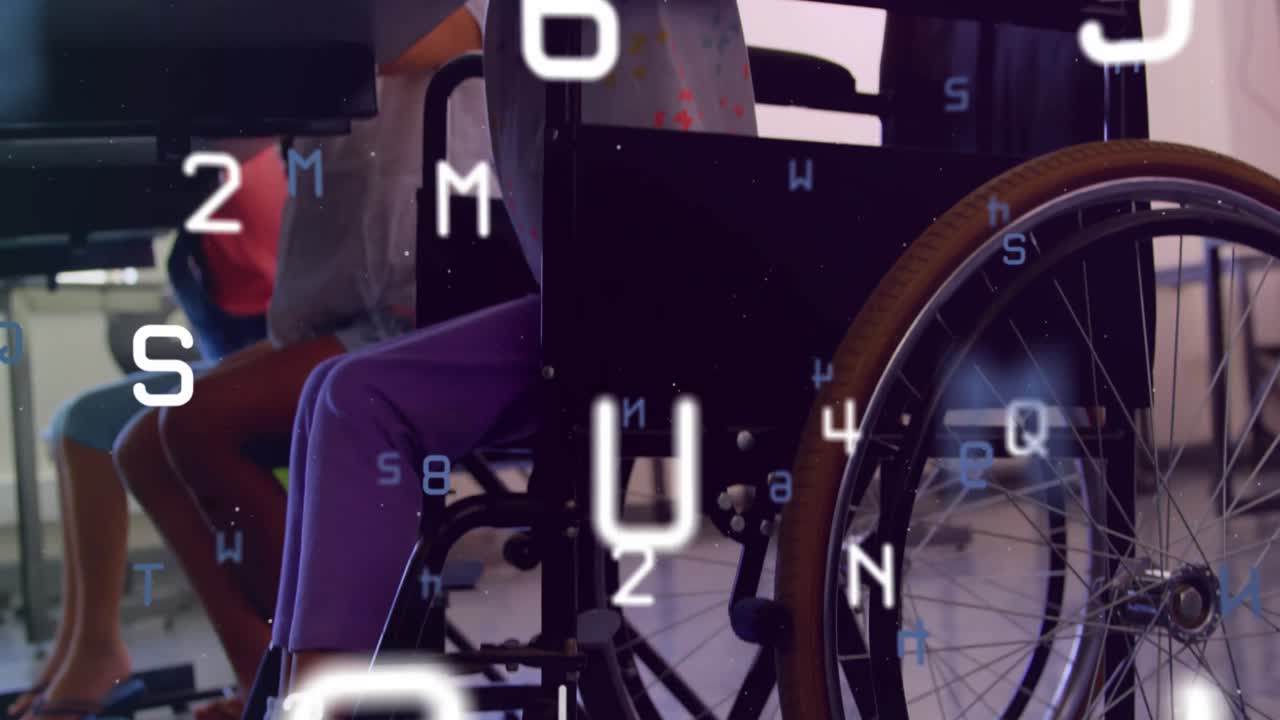 animación del procesamiento de datos sobre una escolar afroamericana discapacitada sentada en silla de ruedas