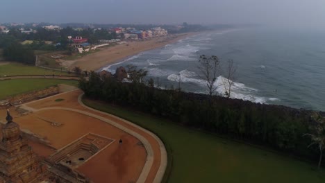 Imágenes-Aéreas-Del-Templo-De-La-Costa-De-Mamallapuram-Filmadas-Con-Drones-Phantom-4-Pro-4-K