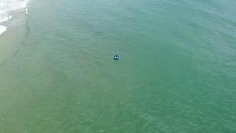 descubre la fascinante belleza de la isla de phu quoc a través de nuestro impresionante video
