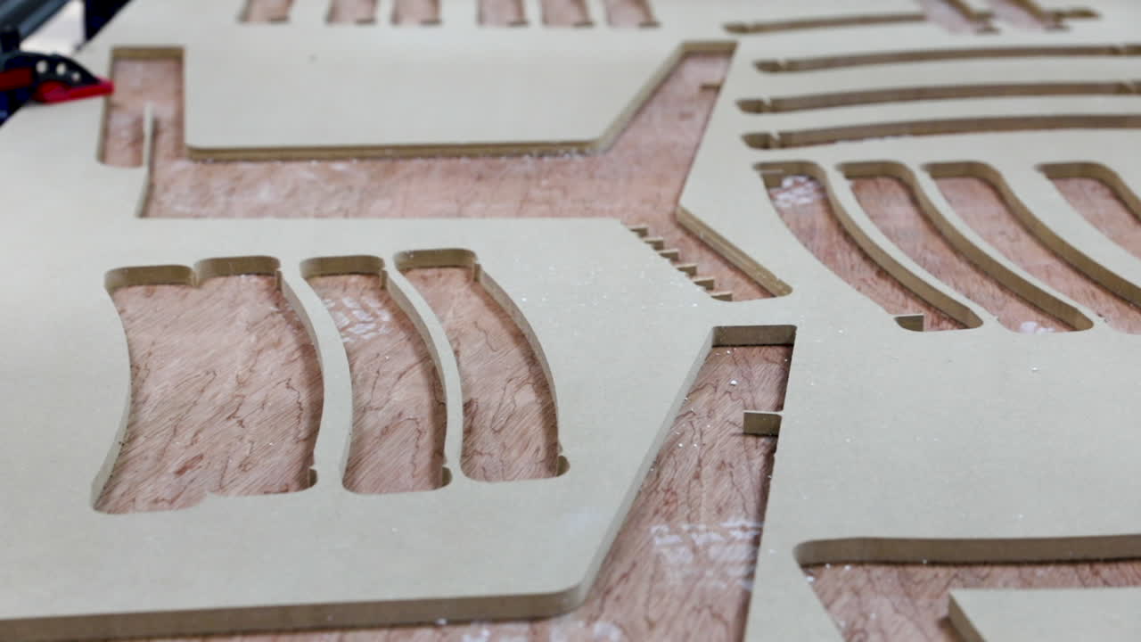 taglio laser del legno su progettazione e programmazione