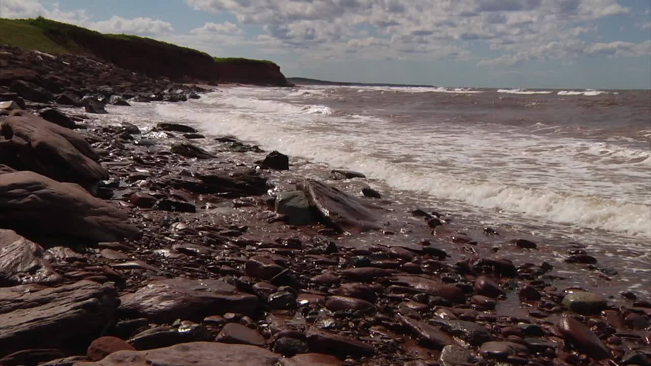 la costa de cavendish de verano de la provincia de pei en canadá