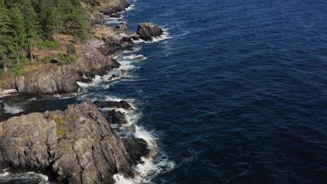 Hermosa-Toma-Aérea-De-Drones-Revelada-De-La-Isla-Bowen---Columbia-Británica,-Canadá