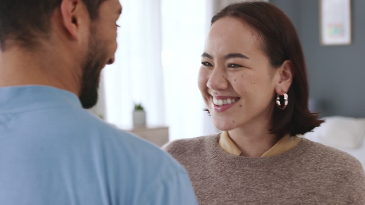 이 포옹하는 모습