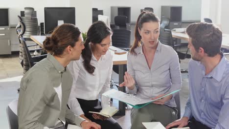 Group-of-executives-having-meeting-in-the-office-4k