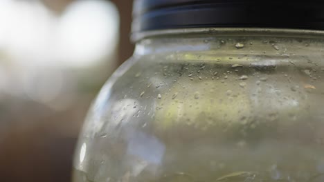 drink jar sweating from heat liquid