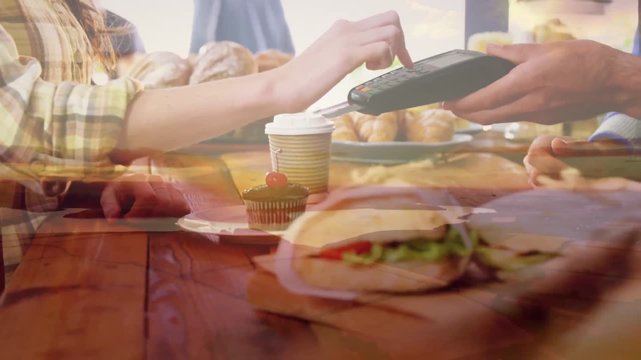 카우카스 여성이 크레 카드로 지불하는 애니메이션 해변의 공중 풍경