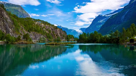 Wunderschöne-Natur-Norwegen.