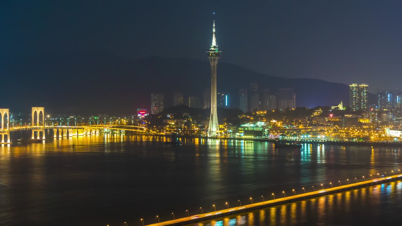 luz de la noche china famosa torre de macau puente de taipa carretera panorama 4k lapso de tiempo