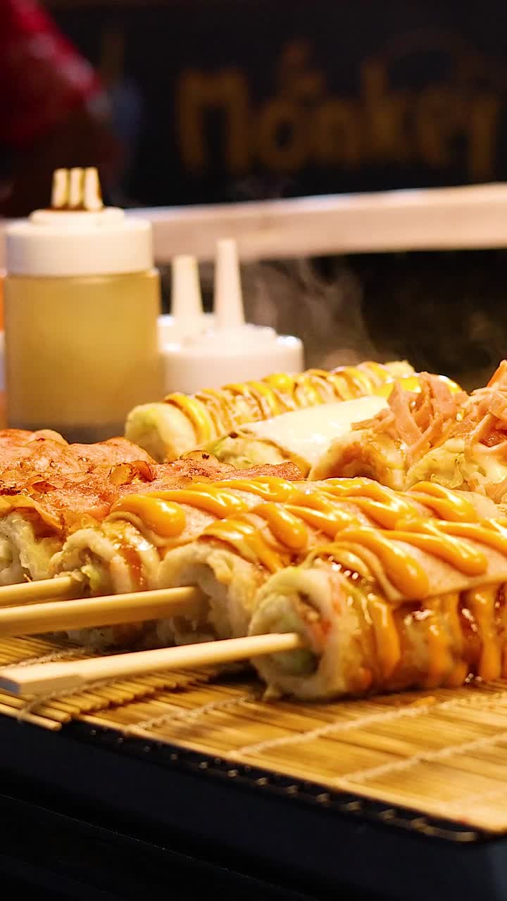 調理され提供される美味しい屋台料理