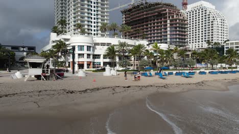 Her-Lauderdale-Beach-In-Florida-Luftaufnahme-Neben-Dem-Strand