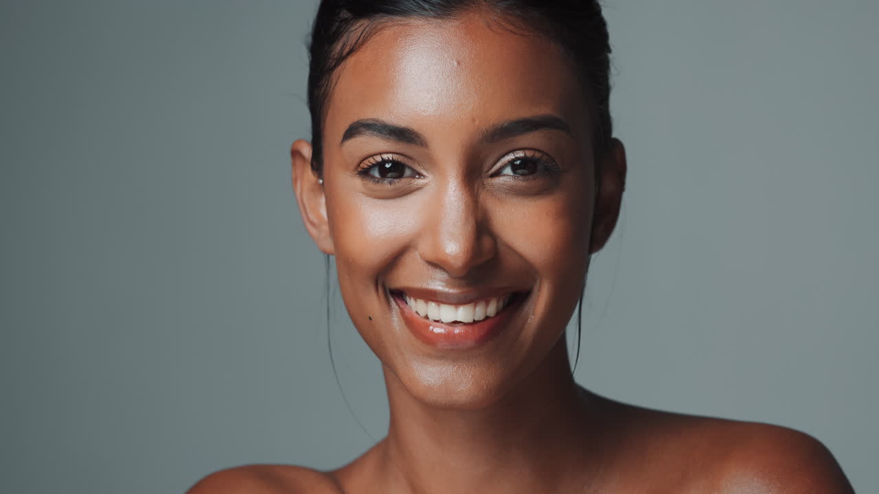 retrato de una mujer hermosa y sonriente