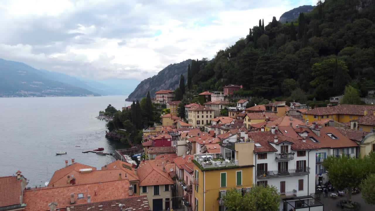 vista aérea hermosa ciudad histórica popular para el turismo y las vacaciones