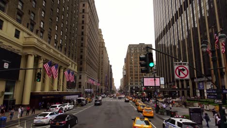 establishing shot of skyscrapers buildings street in nyc new york city manhattan