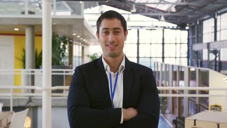 retrato de un hombre de negocios en una conferencia de negocios