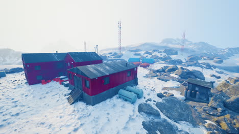 vista de una estación polar abandonada