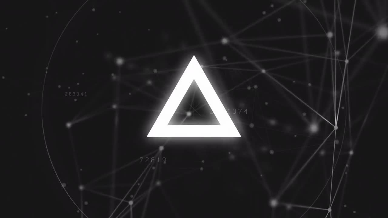 animación de escaneo de alcance con triángulos sobre una red de conexiones con puntos brillantes