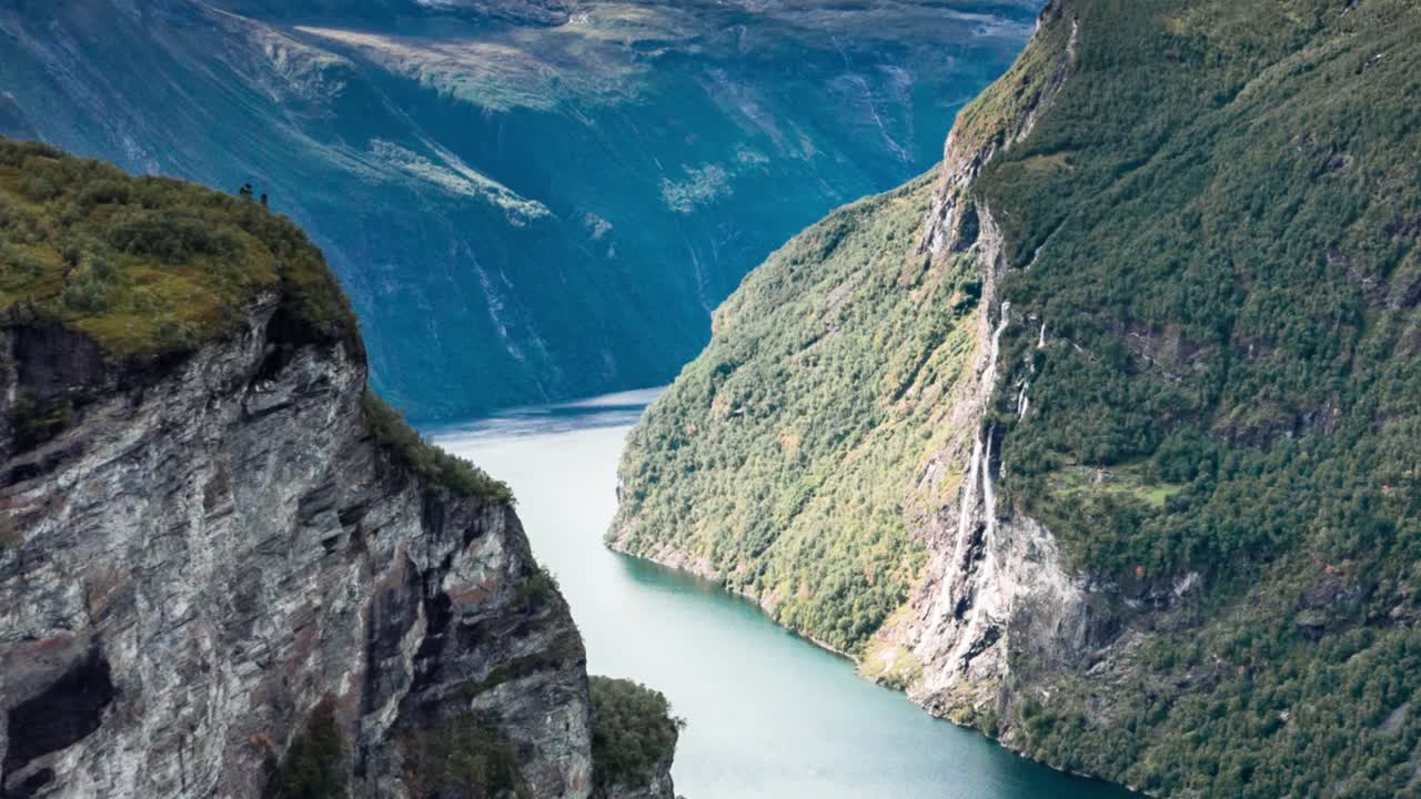vista aérea del magnífico fiordo de geiranger