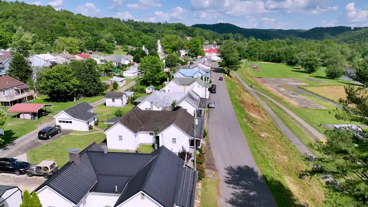Fries Virginia mill houses in this old company town