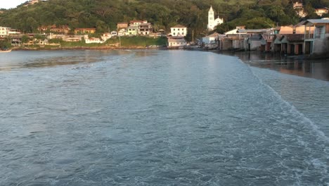 Waves-breaking-in-the-Shore,-and-a-beautiful-overview-of-a-brazilian-beach-in-Santa-Catarina