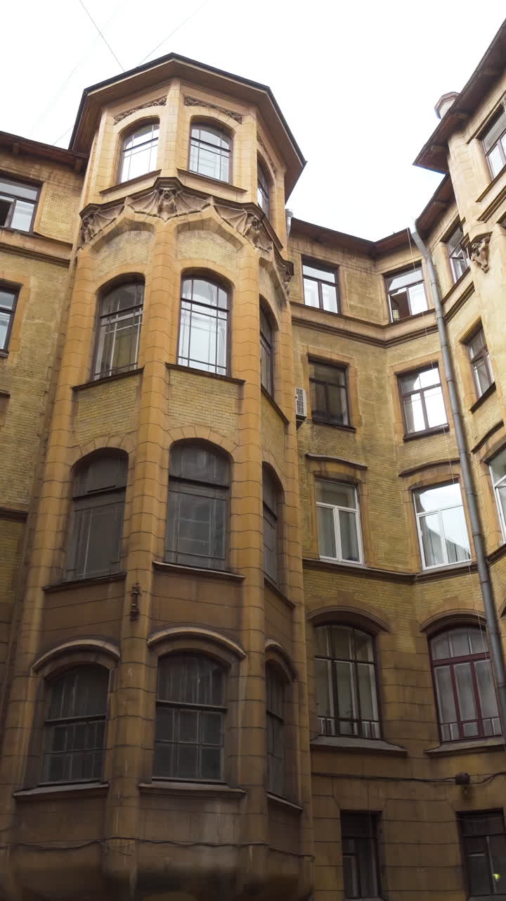 오래된 유럽 건물 정면