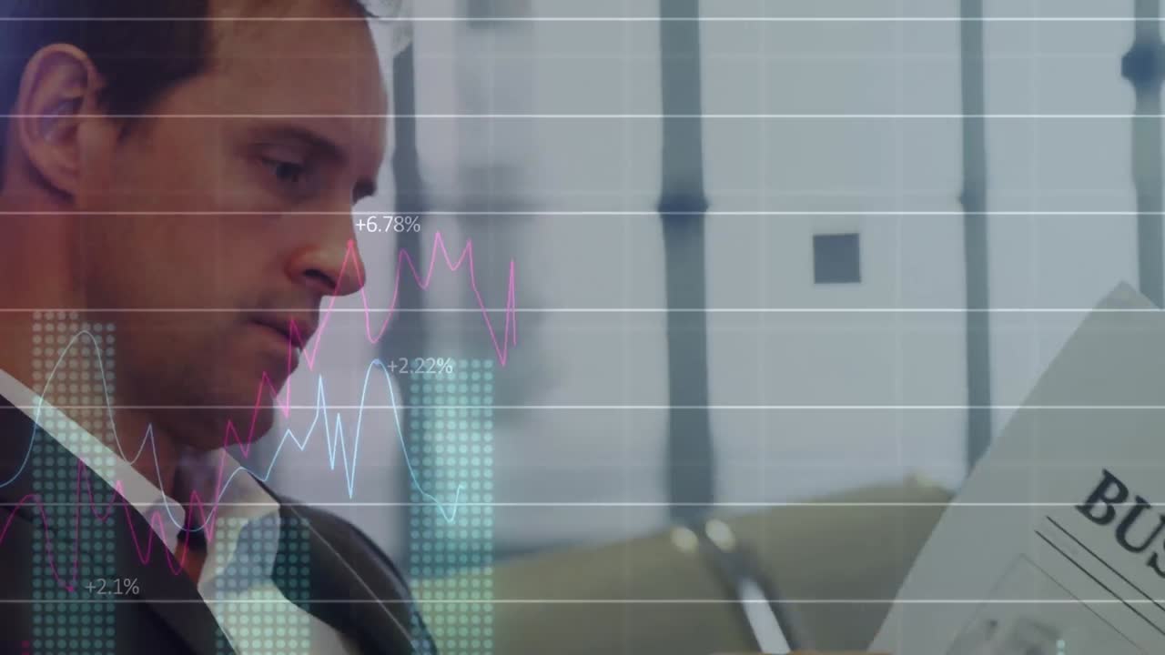 animación de datos financieros y gráficos sobre un empresario caucásico leyendo un periódico