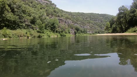 Kajakfahren-Auf-Dem-Buffalo-River-Im-Sommer-2023