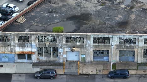 Edificio-De-Fábrica-De-Almacén-Abandonado-En-EE.UU.