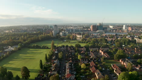 Descending-aerial-shot-of-Reading-UK