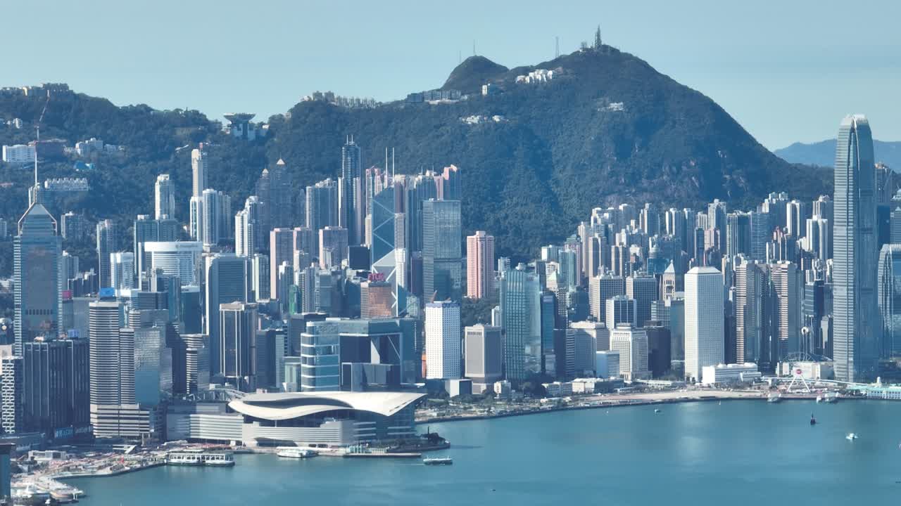 4k tele zoom vista del distrito central de hong kong - ángulo de vista aérea de panorámica lenta desde el cielo.