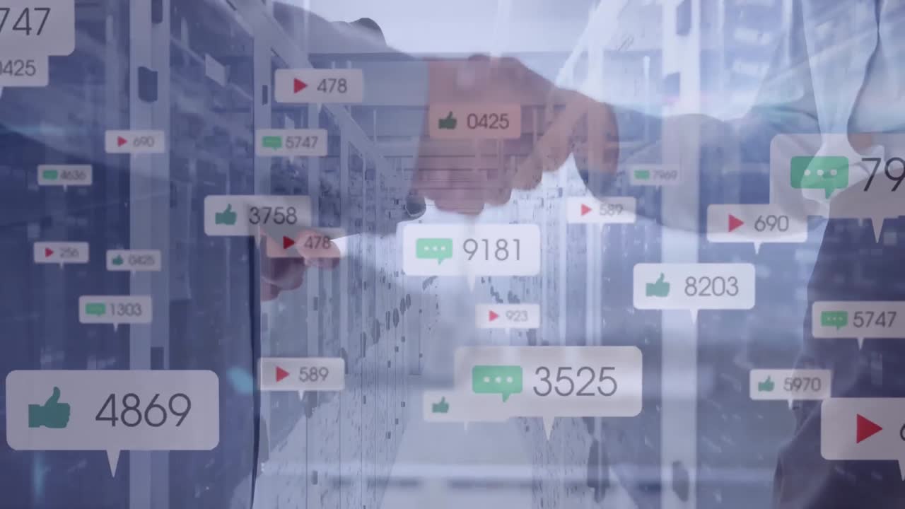 소셜 미디어 아이콘과 컴퓨터 서버에서 사업가의 악수 애니메이션