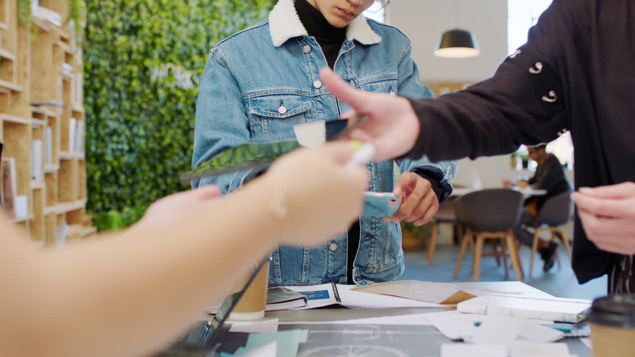 inicio de la tecnología, gente de negocios