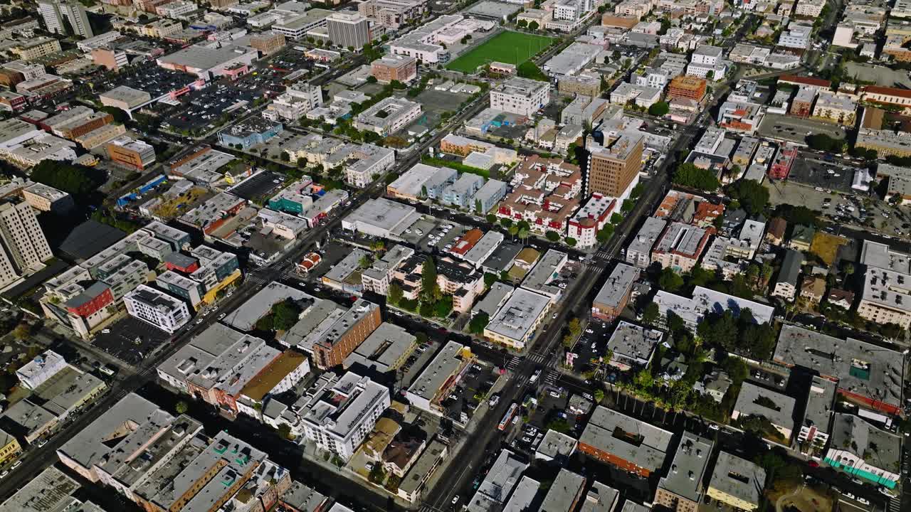 Pasadena neighborhood northeast of downtown Los Angeles
