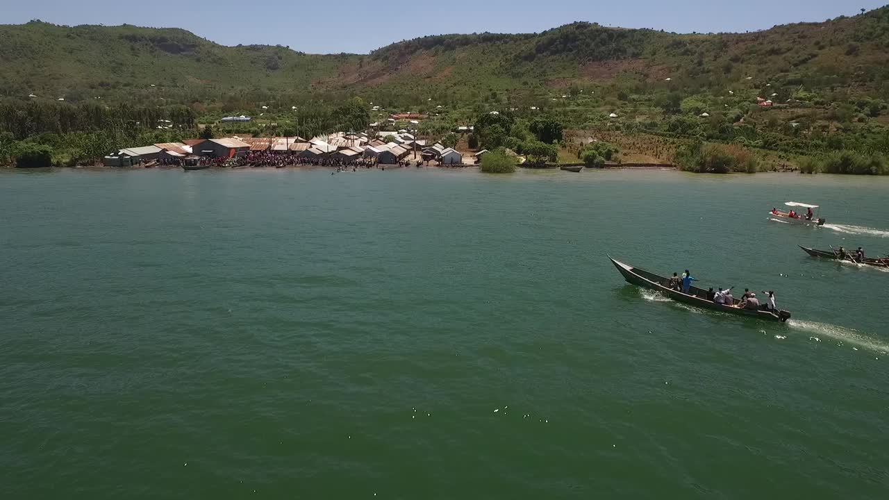 pueblo de pescadores a orillas del lago victoria