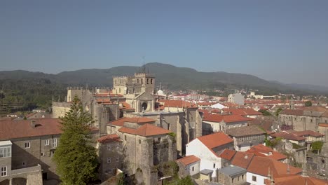 paisaje aéreo de tui, españa