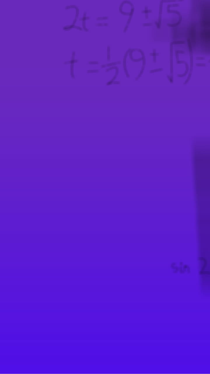 animación de fórmulas matemáticas escritas a mano sobre un fondo púrpura