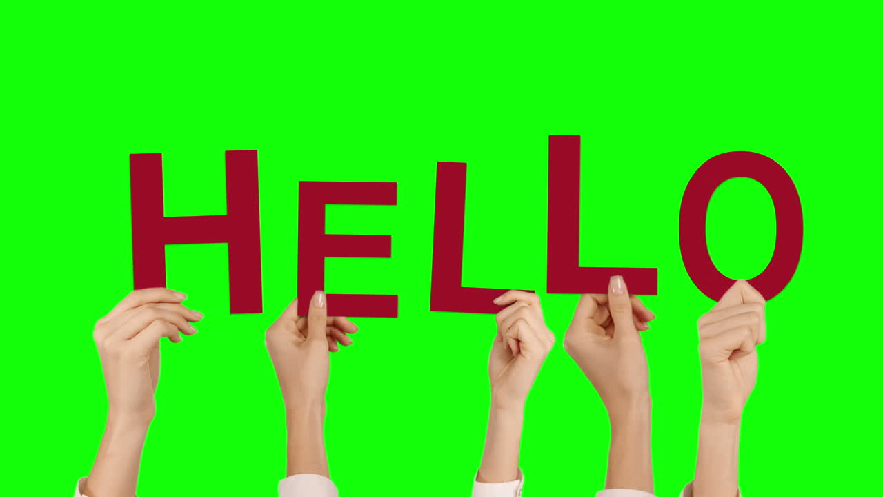 las manos en alto. hola.