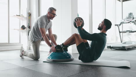 Fitness,-Balón-Medicinal-Y-Hombres-Con-Condición-Física.