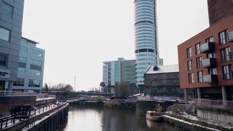 leeds city centre canal with buildings.
4k