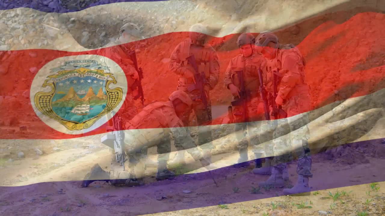 animación de la bandera de costa rica sobre varios soldados en círculo