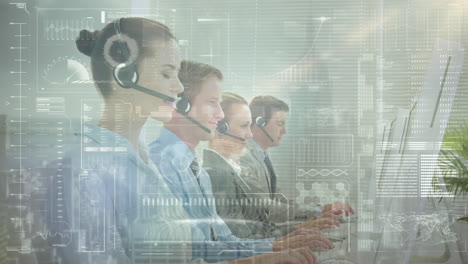 animazione dell'elaborazione dei dati finanziari su uomini d'affari che lavorano in ufficio